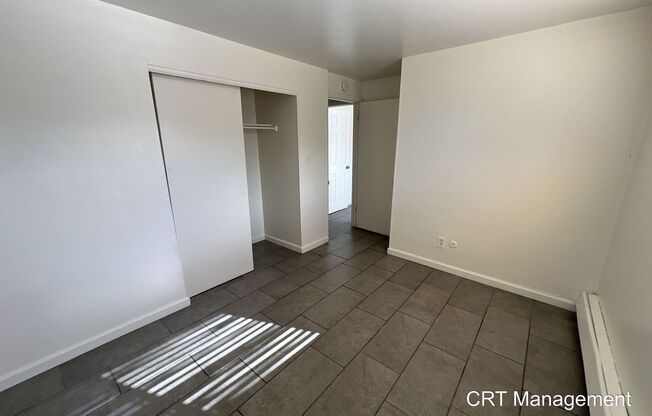 3 beds, 2 baths, $1,975, Unit # 21