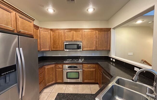 2-Bedroom 2.5-Bathroom Downtown Summerlin Townhouse!