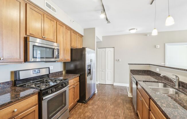 1 bed, 1.5 baths, 1,382 sqft, $2,400, Unit 426