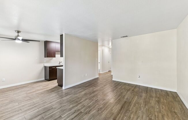 1 bed, 1 bath, 640 sqft, $1,600, Unit 77