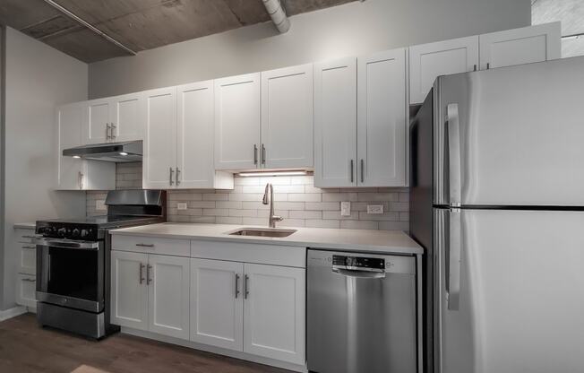Brand New Kitchen at Lakeview 3200 Apartments, Chicago, IL