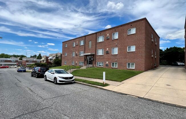Lansing St 1709