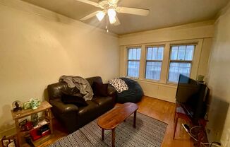 1 bed, 1 bath, $925, Unit 03