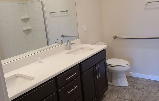 2 beds, 2 baths, 1,130 sqft, $1,825, Unit 206