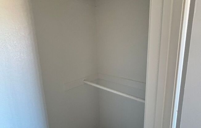 2 beds, 2 baths, 900 sqft, $2,200, Unit 08