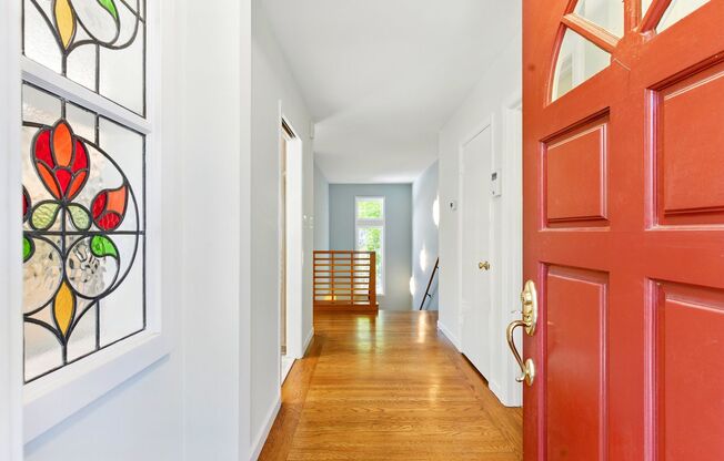 Gorgeous 4 bedroom home in Greenbrae with fantastic views for rent!