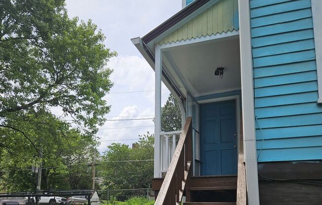 Knoxville 37917 - 2 Bedroom, 1 Bath home – Updated Historic Charm in Mechanicsville - Contact Brad Croisdale (865) 805-9964