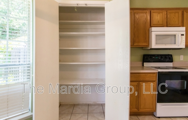 118 DRAKE LN