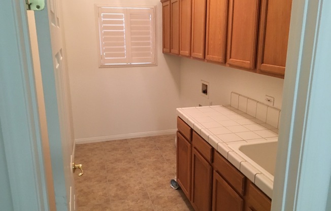 3 beds, 2 baths, $2,200