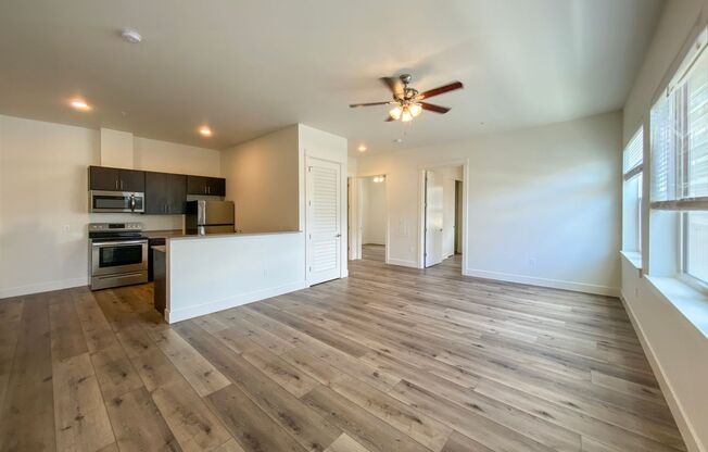 3 beds, 2 baths, 980 sqft, $2,375, Unit 220