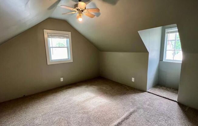 3 beds, 1 bath, $850