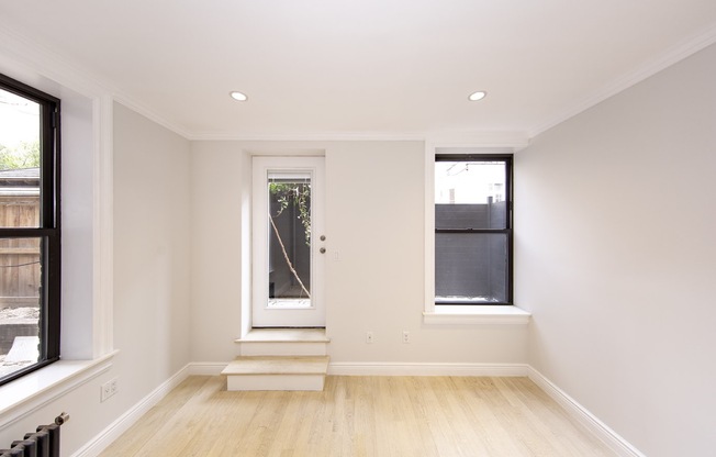 51 W 11 ST