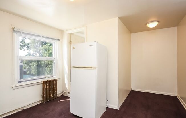 Studio, 1 bath, 225 sqft, $1,359, Unit 514-8