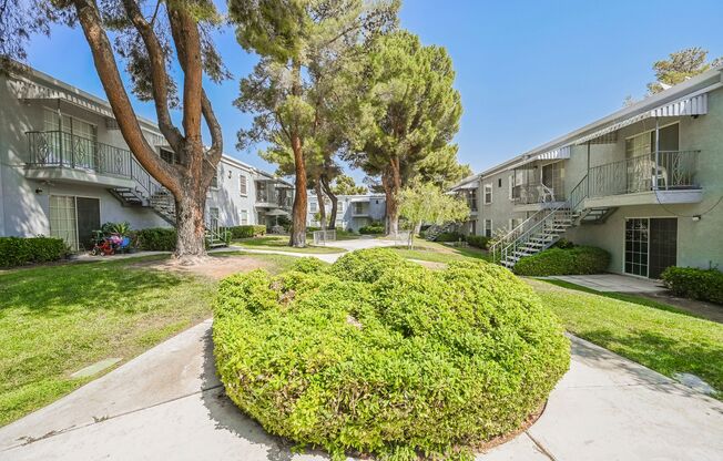 2 beds, 2 baths, $1,200