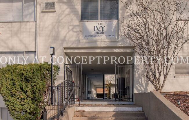 2 beds, 1 bath, 900 sqft, $1,619, Unit 27
