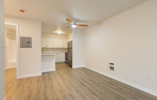 1 bed, 1 bath, 593 sqft, $1,895, Unit 303