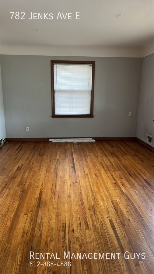 782 JENKS AVE
