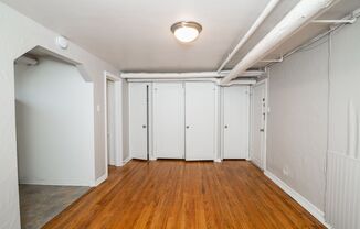 Studio, 1 bath, $1,000, Unit 20