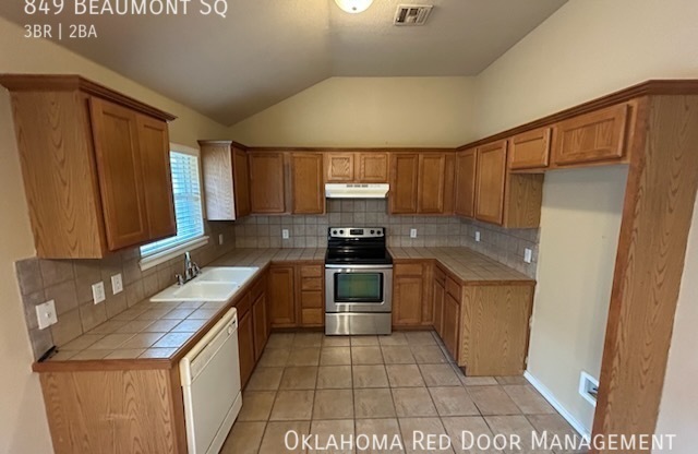 849 BEAUMONT SQ