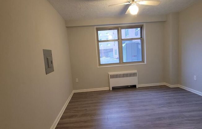 11820 Edgewater #115