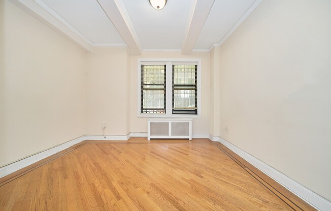 825 W AVE 1