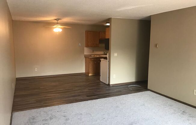 2 beds, 1.5 baths, 1,200 sqft, $1,249