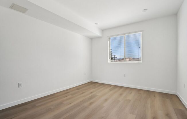 2 beds, 2 baths, 1,100 sqft, $2,899, Unit 506
