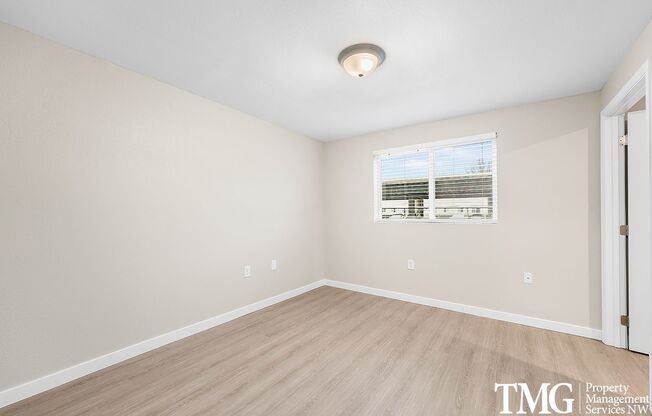 1 bed, 1 bath, 735 sqft, $1,565, Unit C36