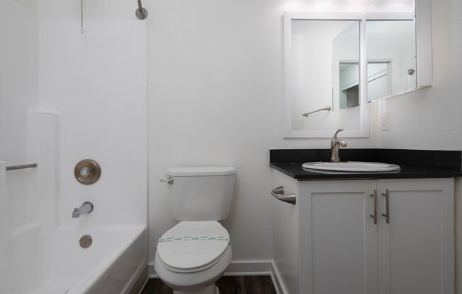 2 beds, 2 baths, 965 sqft, $2,895, Unit 247
