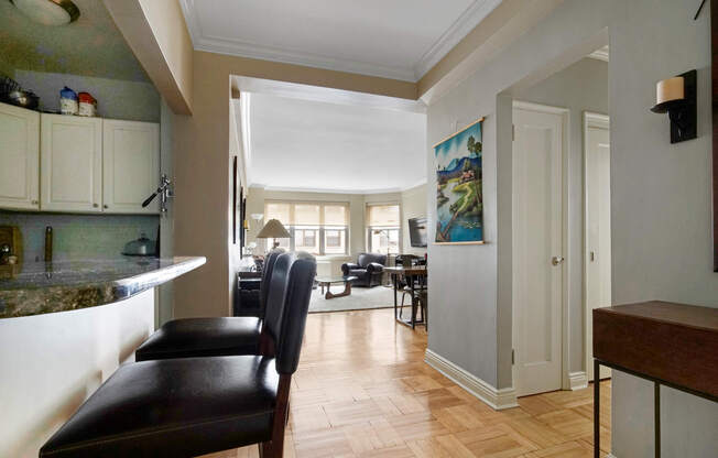 1 bed, 1 bath, 700 sqft, $4,300, Unit 6D