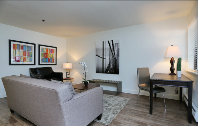 1 bed, 1 bath, 670 sqft, $1,795