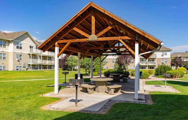 2 beds, 2 baths, 915 sqft, $2,575, Unit 4346-15