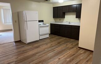 Pinewood Apartments