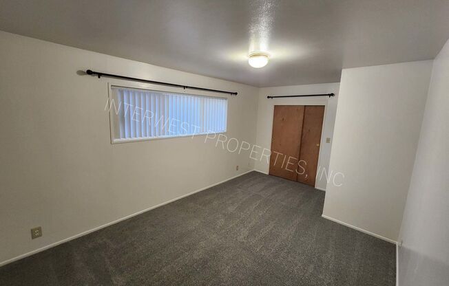 2 beds, 1 bath, $2,195