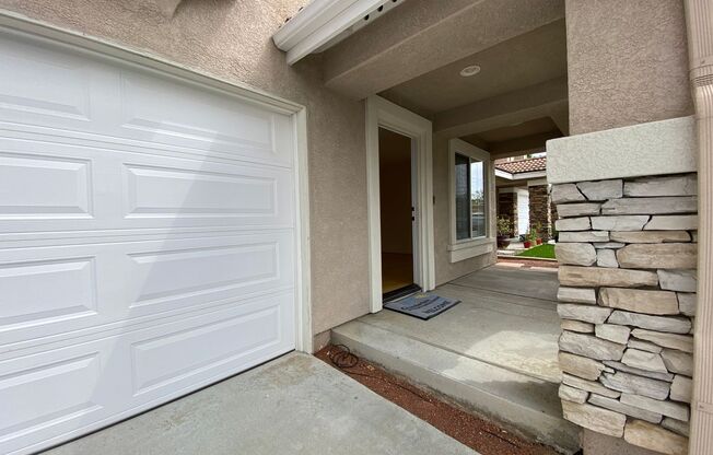 Beautiful 4 Bedroom Home in Oceanside!