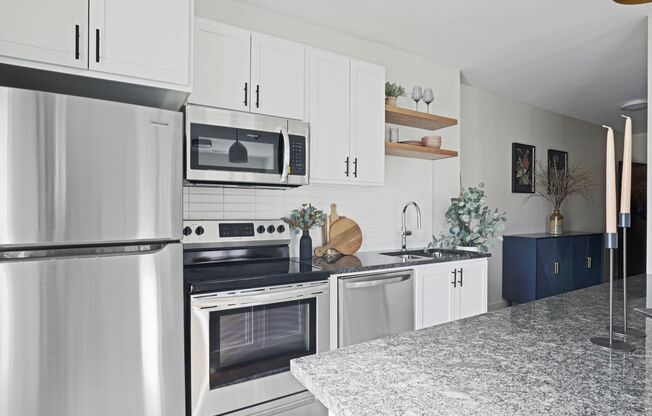 1 bed, 1 bath, 747 sqft, $1,420, Unit 210