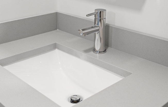 2 beds, 2 baths, 902 sqft, $3,200, Unit 404