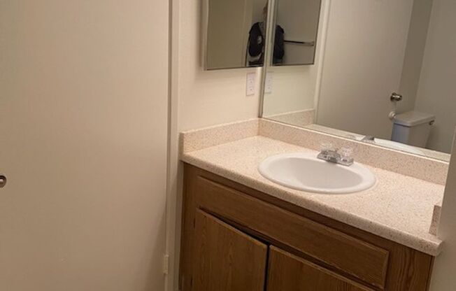2 beds, 2 baths, 875 sqft, $2,475, Unit 11