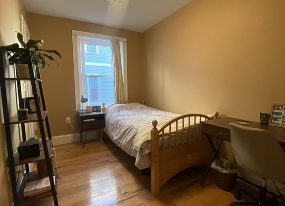 32 Linden St.