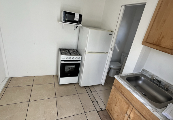 1331 SW 129 AVE
