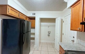 2 beds, 1.5 baths, 1,200 sqft, $800, Unit Apt C