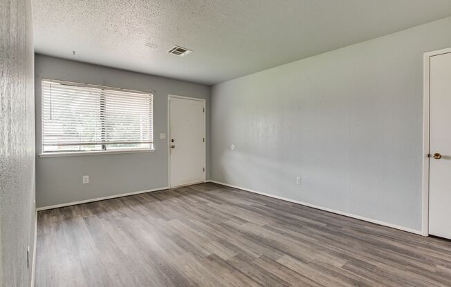 3Bed 1.5 Bath In Moore Schools!!!