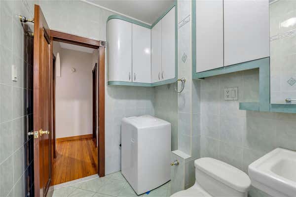 1 bed, 1 bath, 775 sqft, $2,300, Unit 2D