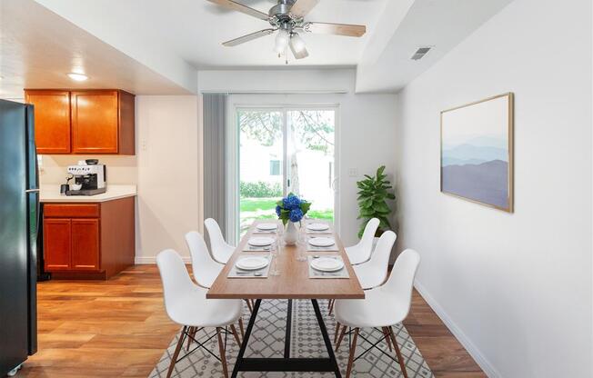 Restaurant Style Dining Room at Devonshire Court Apartments & Townhomes, Utah, 84341