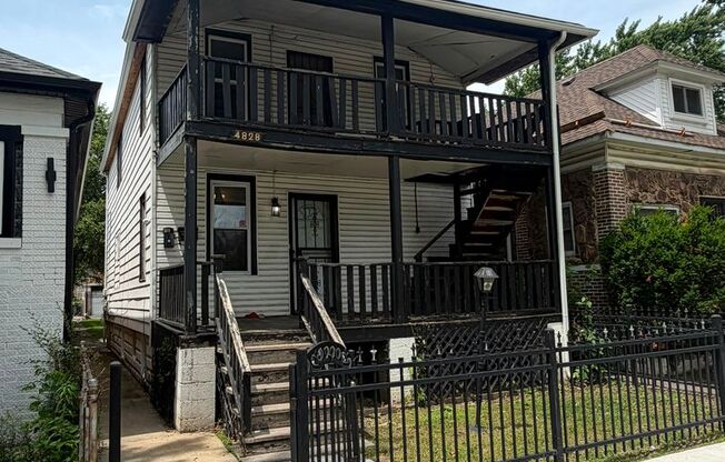 SELLING - 4828 Melville Ave