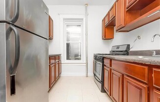 2 beds, 1 bath, $3,200, Unit 7