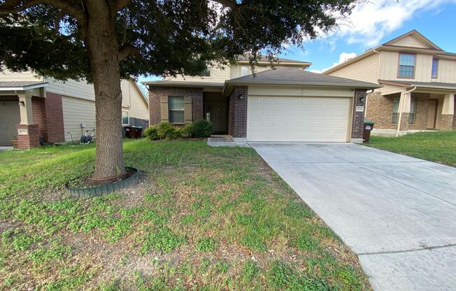 Move In Ready Home in Wolf Creek!