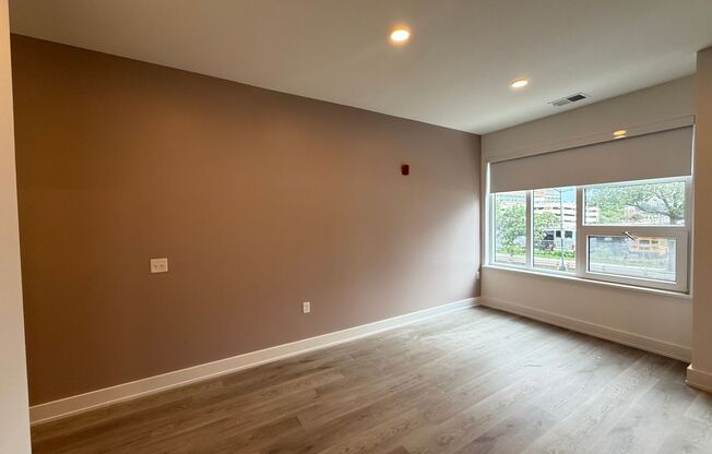 1 bed, 1 bath, 569 sqft, $1,899, Unit 205