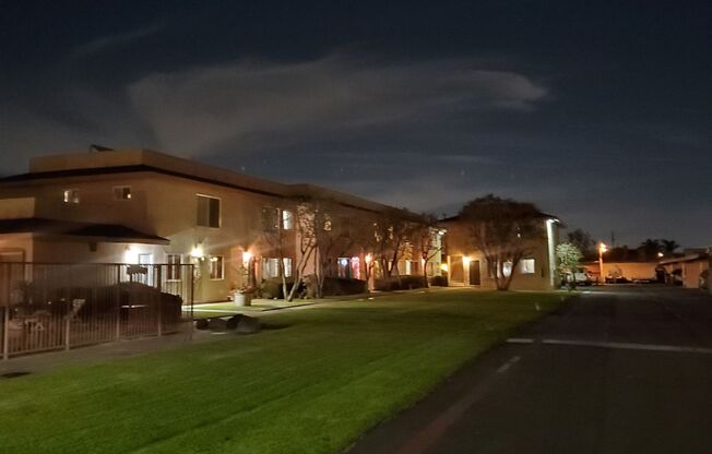 1 Kona Palms Apartments