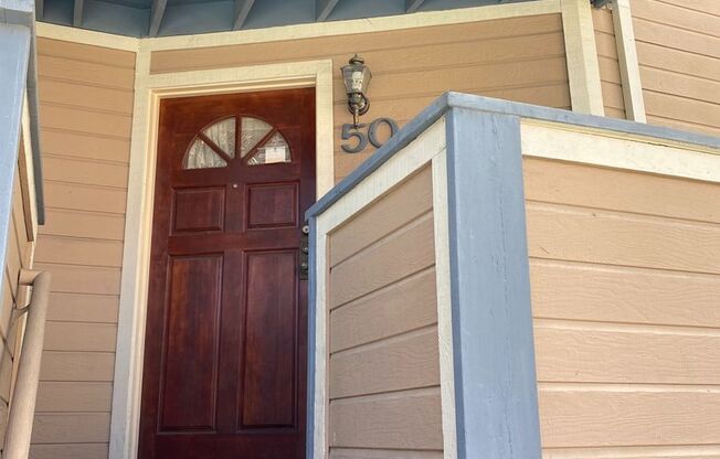 Spacious Townhome in University City for Rent!